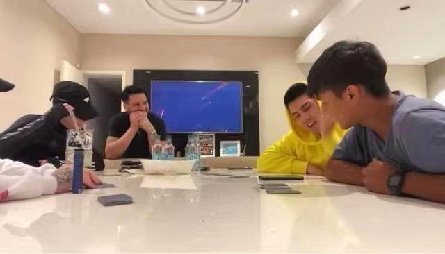 1675984891265098158.jpg f1a4aa011c382654aa95e7925550418.jpg