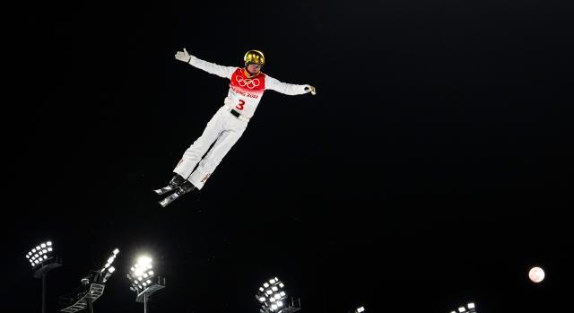 开云APP-老将犹勇！齐广璞贾宗洋一跳直通决赛 俄名将爆冷